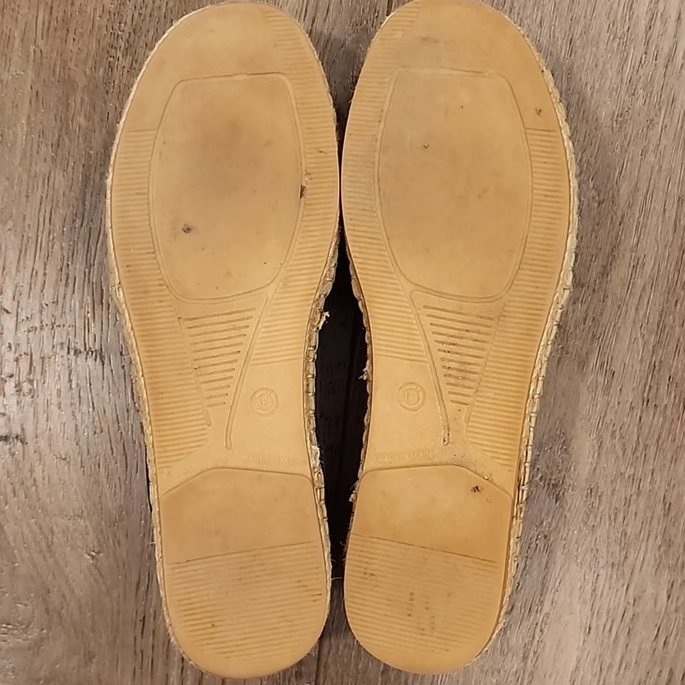 Laro Espadrilles Shoes Made in Spain Black Tan Vacation Beachy size 38 or 7.5-8